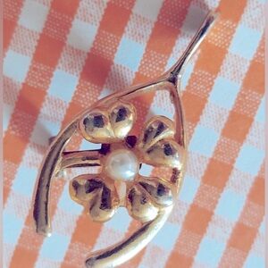 Vintage heart-shaped pin, reverse painted pastel flower bouquet goldtone setting